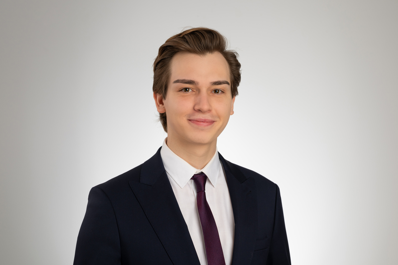 
                                                                    Legal Assistant                                