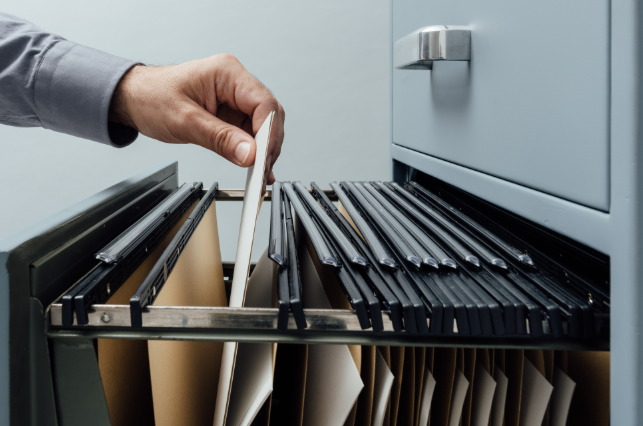 Dokumentacja pracownicza – co powinien, a czego nie powinien pracodawca?